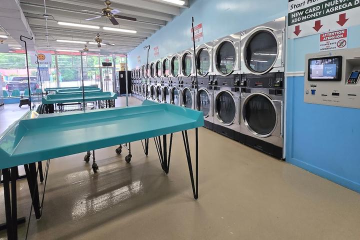 Sunrise Community Laundromat, Charlotte